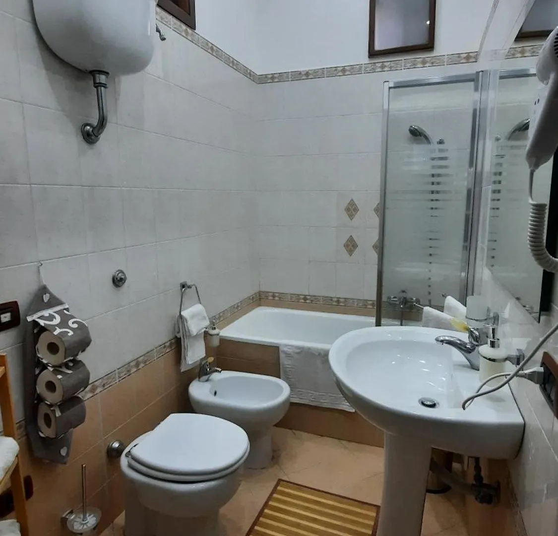 White Home 2 San Gregorio 14 Неаполь